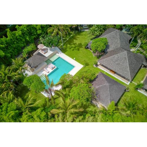 Villa Venice - 2000m2 Garden right behind beach