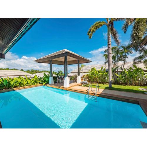 Villa Vigo with gym and tennis court