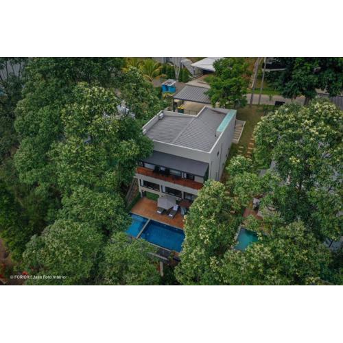 Villa Wezu Dago Village Bandung