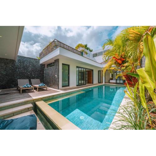 Villa Yasmee : Cozy and Modern 2 BR w/ Pool in Seminyak !