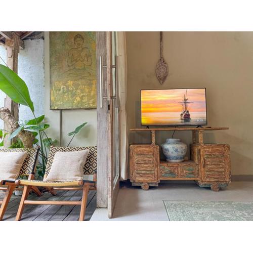 Villa YOU Ubud with Private Pool, Great Location