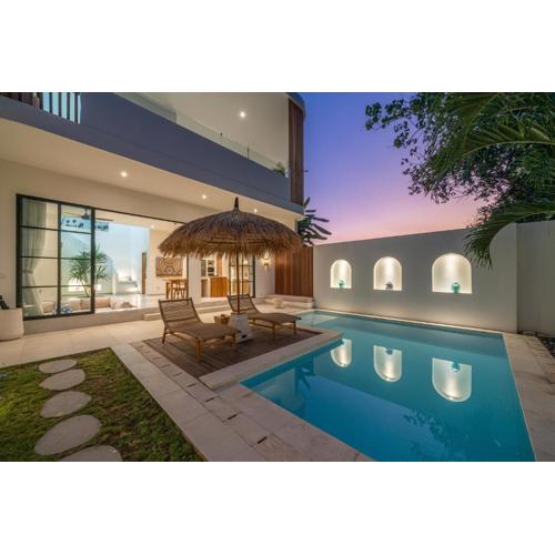 Villa Yuri - Stylish and Tropical Oasis 2BR Villa in Canggu