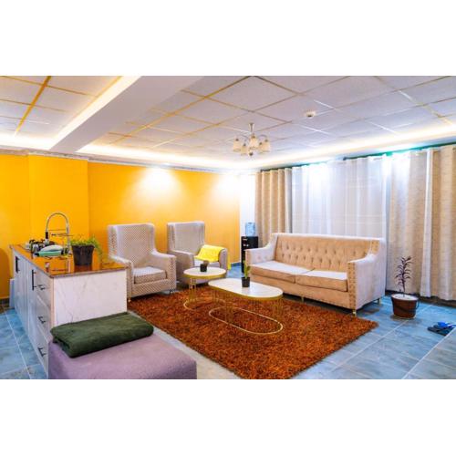 VillaromAfrica Staycations-Gold Suite