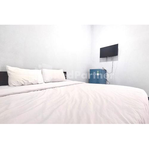 Vins Homestay Kroya Mitra RedDoorz