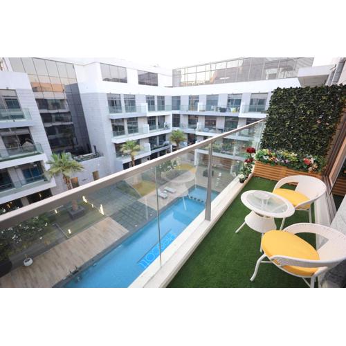 VIP Experience Dubai Nad Al Sheba at Prime Views- Opposite Al Meydan Hotel- Modern Luxury Apartment