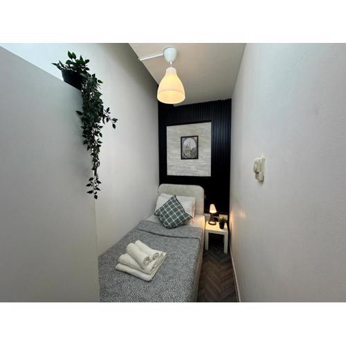 Vista Partition Room in Tecom Near Internet City Metro