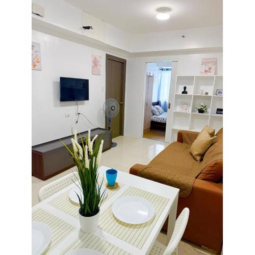 Vista Shaw Residences