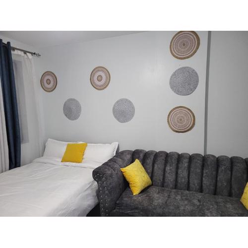 VIVI GRAY ,Muthiga, Waiyaki Way