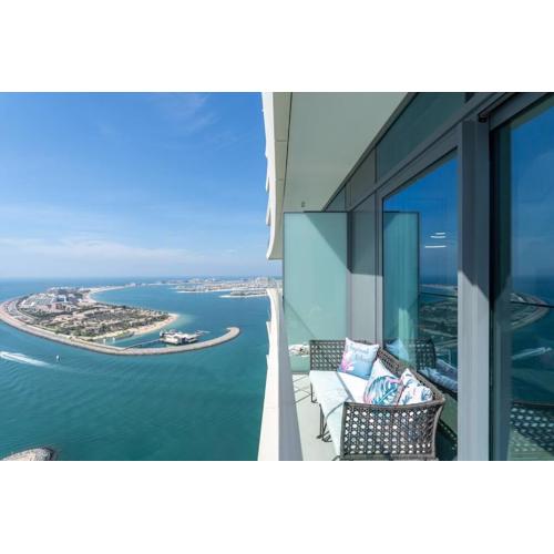 Vogue Fascinating Beachfront One Bedroom Apartment with Balcony and Palm Views & Private Beach with full Amenities