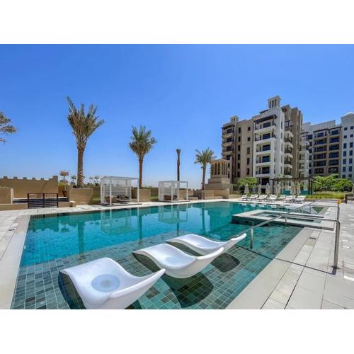 Vogue Jumeirah Living - Near Burj Al Arab & Beach