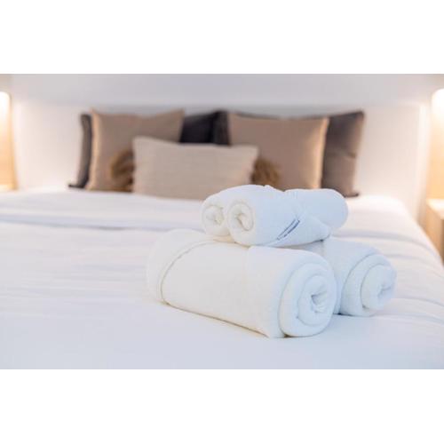 Voyage Studio In Mayan With Partial Ocean Views