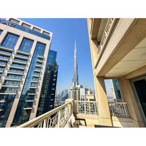 Vserve - 1 BR Spacious Majestic Burj Khalifa view