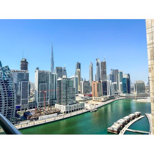Vserve - 1 BR Stunning Canal and Burj Khalifa View