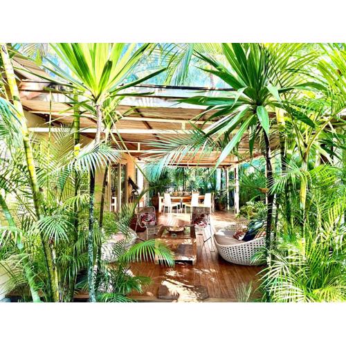 Waka Lodge - House with garden