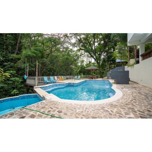 Wake Up To Sweeping Misty Hills Views