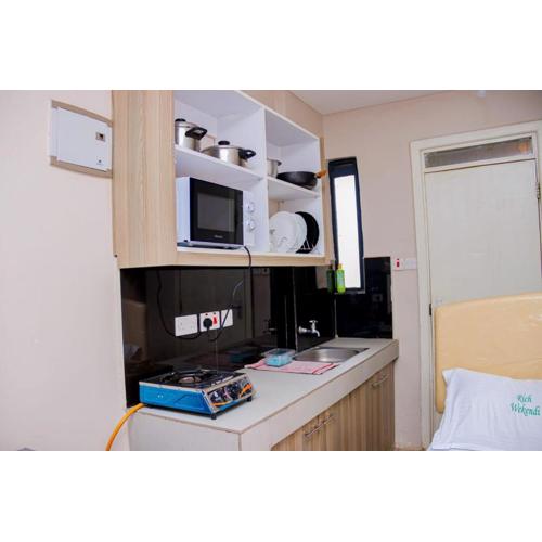 Wakhungu HOMES na Rich Weekend