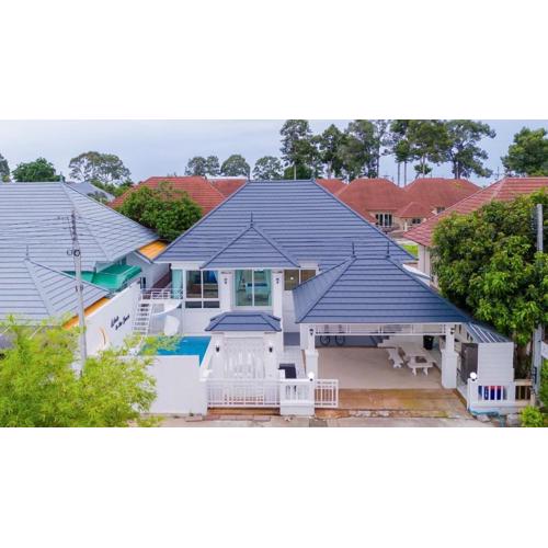 Walk To The Beach Pool Villa Bangsaray