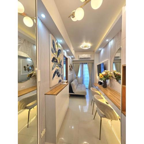 Walkable 1BR Condo Across MOA Shore 3 Residences
