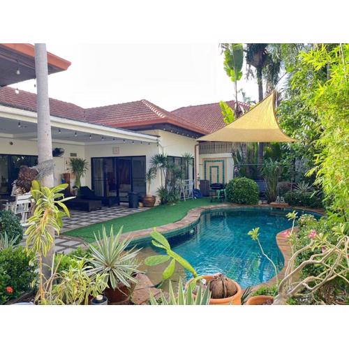 walking st 5min,walk to beach,5BR