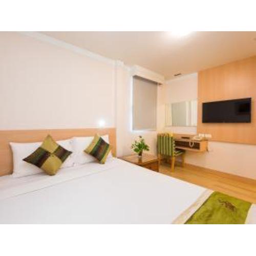 Wall Street Inn, Bangkok