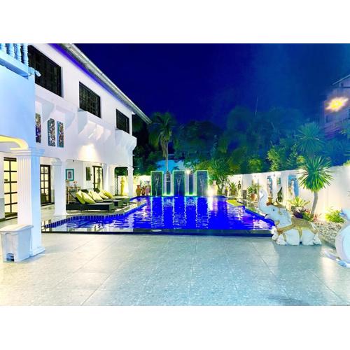 Wan Wan พูลวิลล่า พัทยา