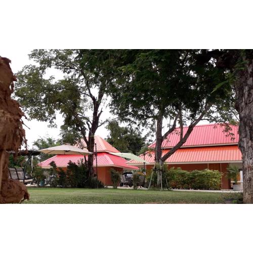 Wapipathum Earthen House