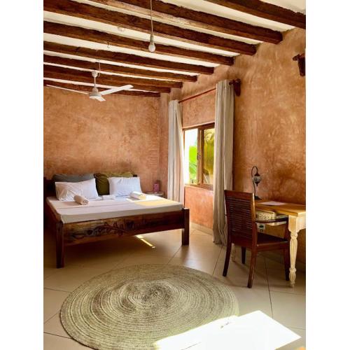 Waridi Room at Lulu Sands