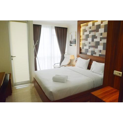 Warm and Best Studio Menteng Park Apartment By Travelio