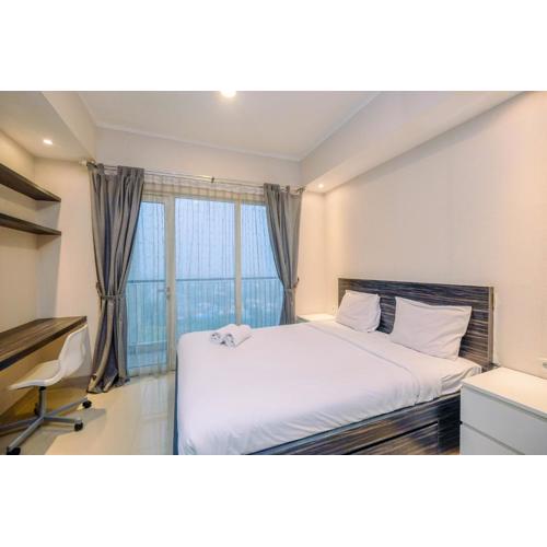Warm and Cozy Studio at The Oasis Cikarang Apartment By Travelio