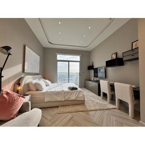 Warm and Elegant Studio in Dubai