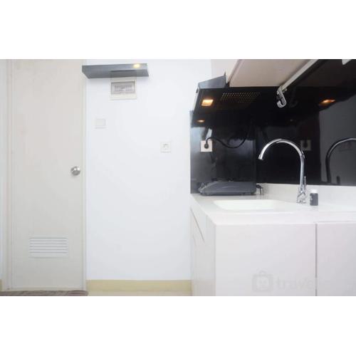 Warm and Minimalist 1BR at Signature Park Grande Apartment By Travelio