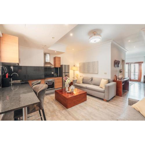 Warm studio with views in Fishing lodge