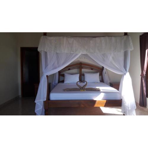 Warung Pantai Bungalows