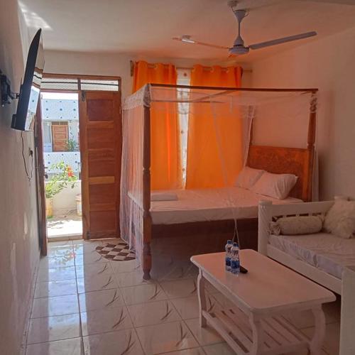 Watamu Plaza Studio 3