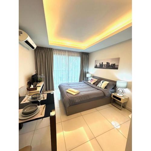 Water Park Condo - 205 Comfortable studio in a great location near the sea