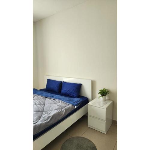 Waterfront apartment with a breathtaking view