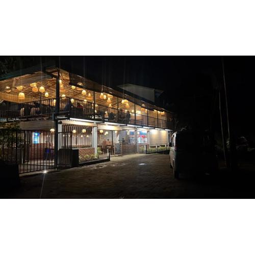 Waterfront Hotel Kandy