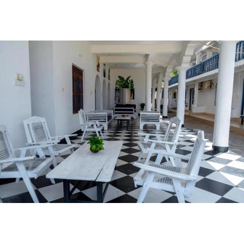 Wave Point Arugambay