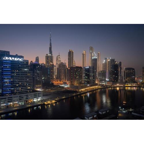 Waves - Comfort and Style in a 21st-Floor Studio With View