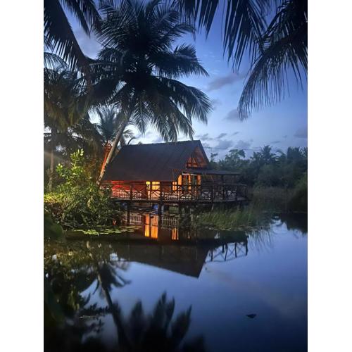 Waves Floating Villa