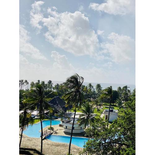 Waves & Wanderlust Haven