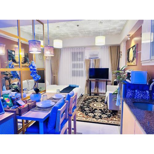 We Vibe, 101 Newport Blvd near the airport NAIA 3