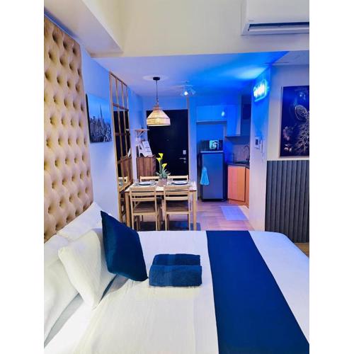 We Vibe, 81 Newport Blvd across NAIA 3