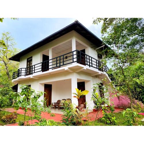 Weaver Bird Villa