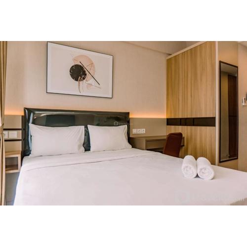 Well Design and Comfy Studio at Sky House BSD Apartment By Travelio