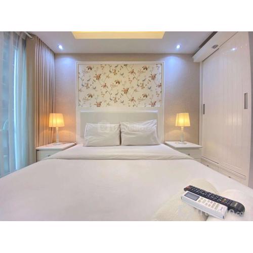 Well Furnished Studio Room at Grand Asia Afrika Apartment By Travelio