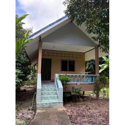 Well Living Guesthouse Khaolak