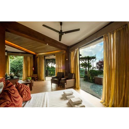 West 35 Eco Mountain Resort