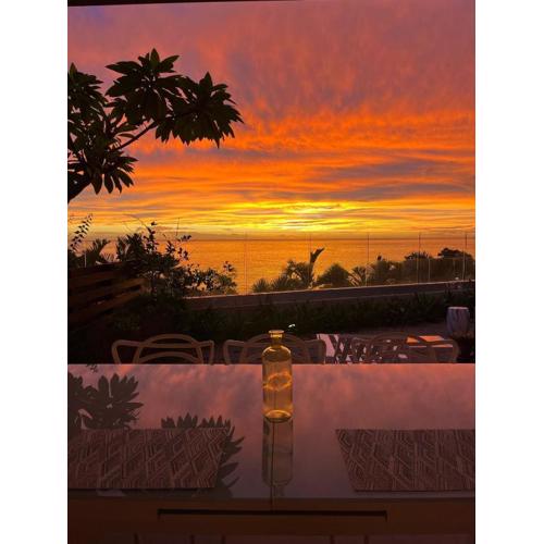 West Coast Ocean Retreat