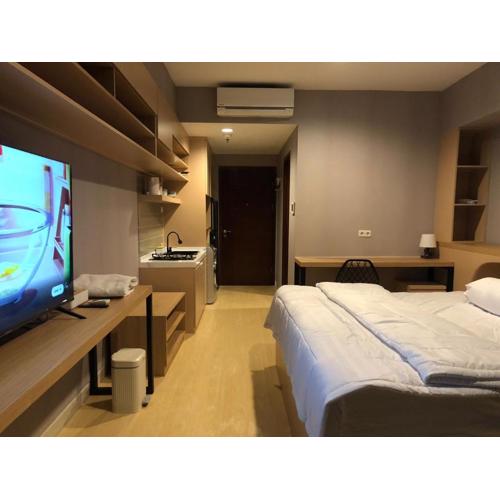 West Vista Apartment by Senyaman Living